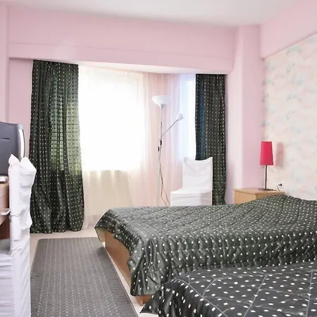 Hotel Assembly 3*