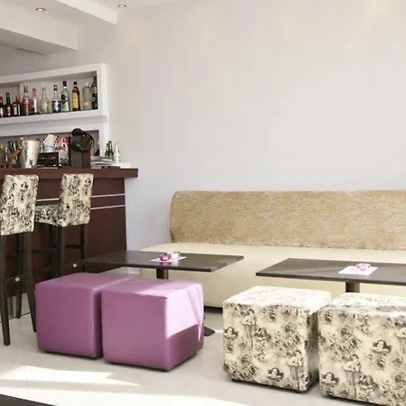 Hotel Assembly 3*