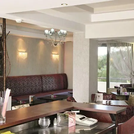 Assembly Szálloda Aghíalosz